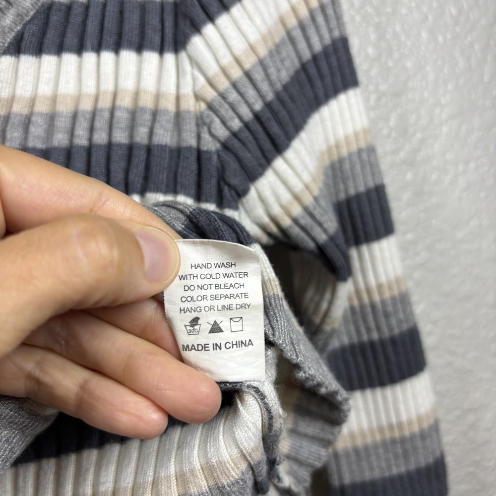 Luna Ivy Cardigan Small Medium S/M Striped Cropped Sweater Button Front V-neck - Picture 6 of 6